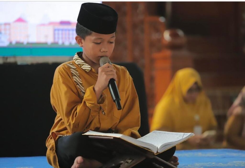 Dinas Pendidikan Kota Tangerang Menggelar Wisuda Angkatan Pertama Program Pelajar Tangerang Mengaji Momen tersebut 